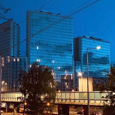 Gustowny Apartament Na Woli Varsavia Esterno foto