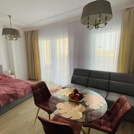 Gustowny Apartament Na Woli Varsavia Esterno foto