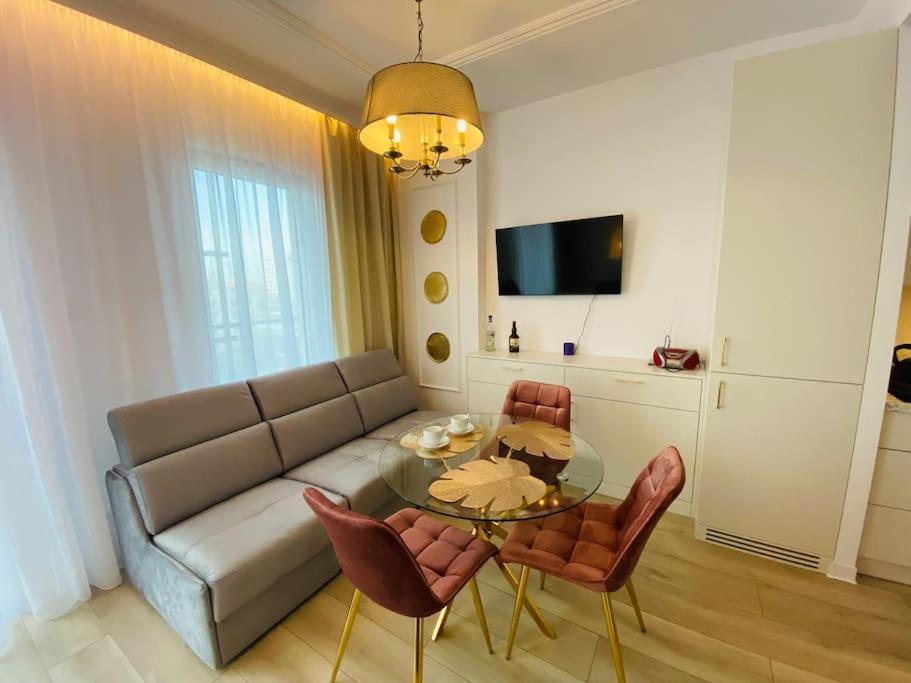 Gustowny Apartament Na Woli Varsavia Esterno foto